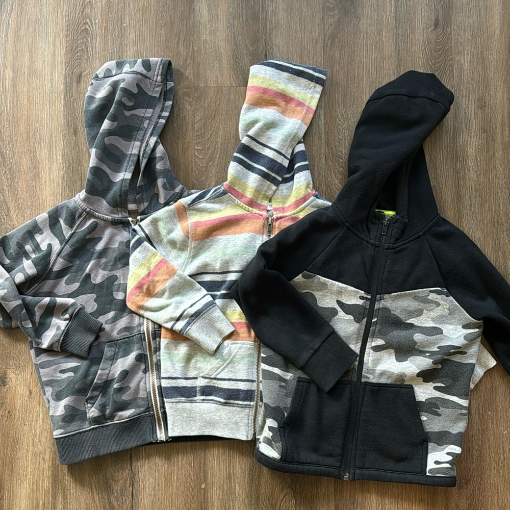3 pair of boys zip up jackets with hood 3-5T